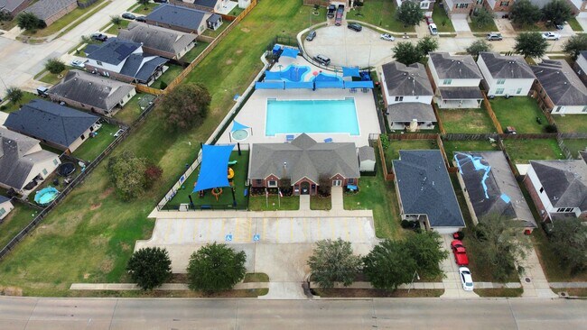 Building Photo - 15435 Sicomoro Viejo St