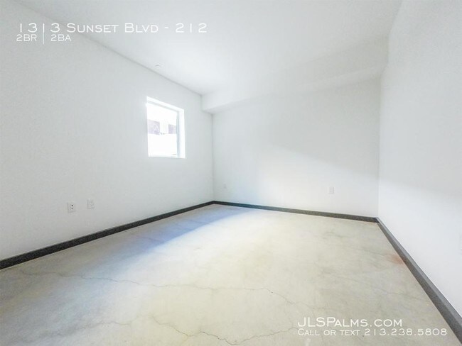 Building Photo - 1313 Sunset Blvd