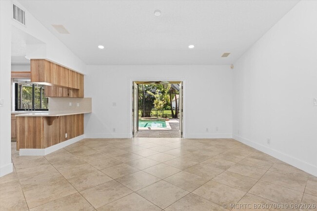 Building Photo - 11580 NW 20th Dr