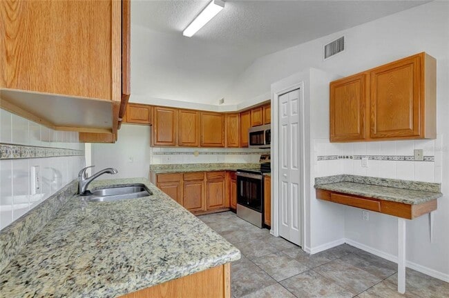 Building Photo - 849 Jarnac Dr