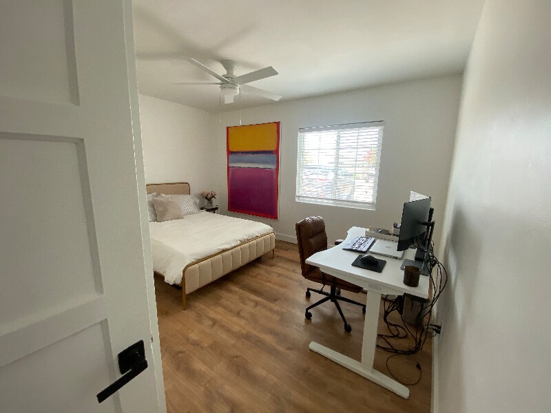 Building Photo - 3536 E Amelia Ave