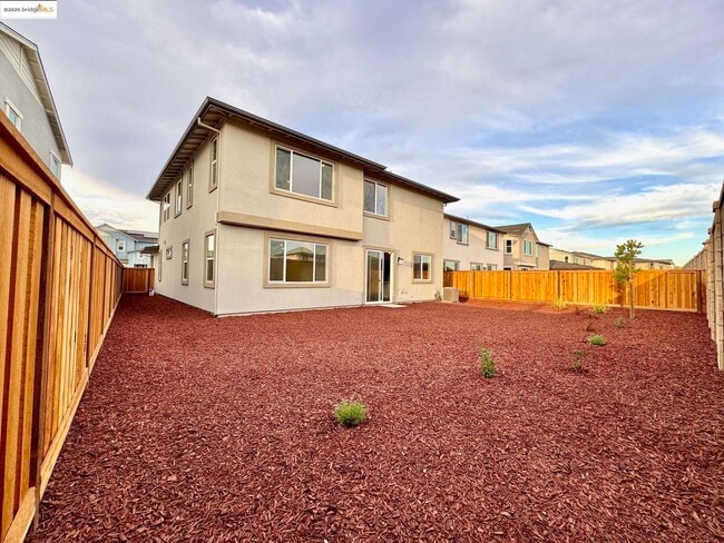 Building Photo - 2850 Talkeetna St