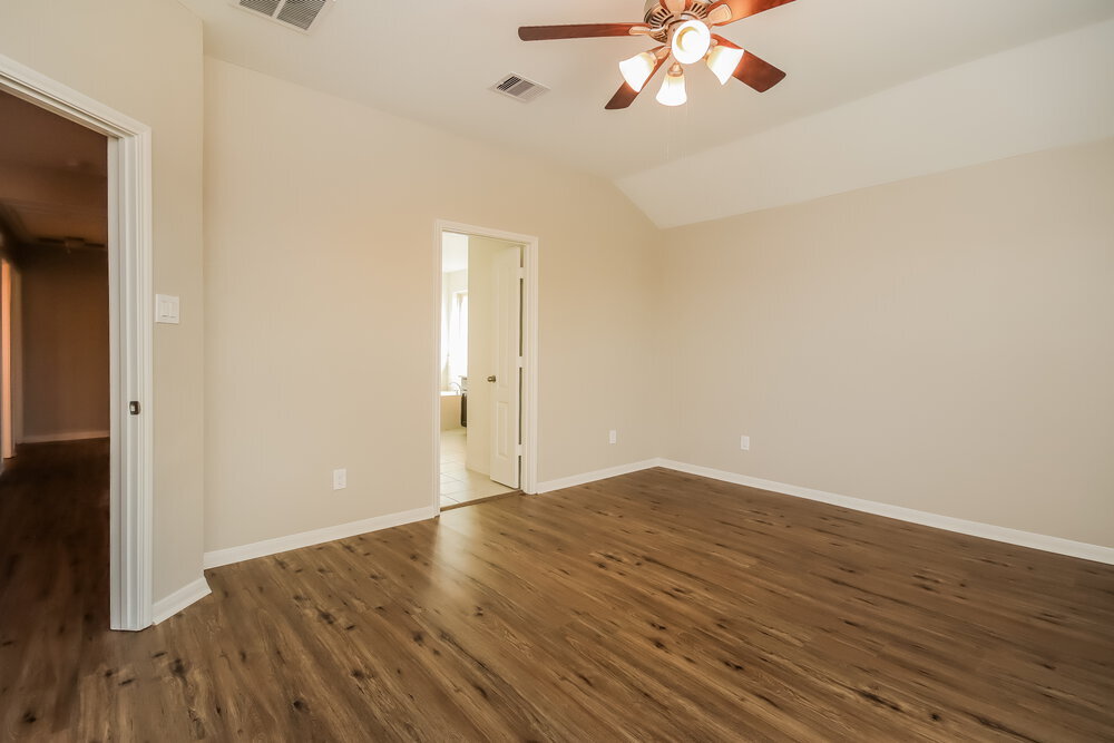 Building Photo - 5223 Gulf Stream Ln