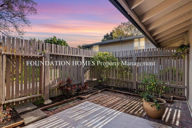 Building Photo - 158 Roundtree Blvd
