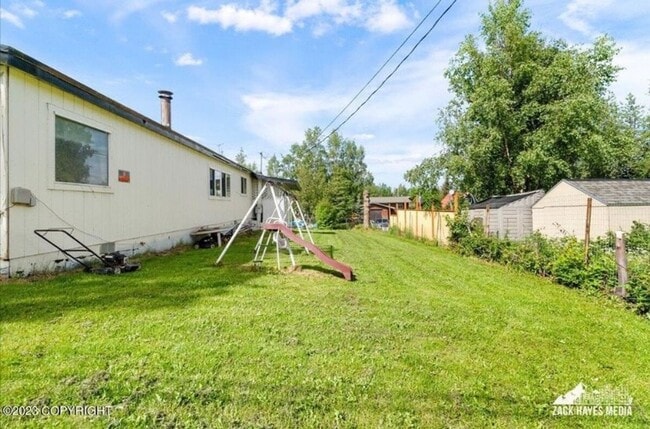 Building Photo - Rare Find! Spacious East Anchorage Home wi...