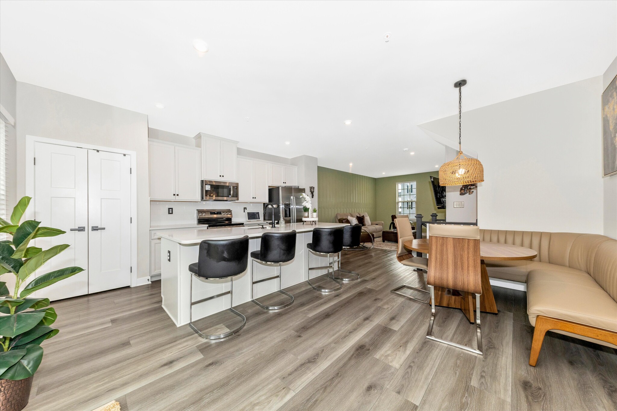 Building Photo - 166 Drydock Way