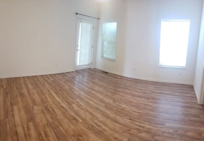 Building Photo - 3 bed 2 bath 2 Car Garage Cimarron Community Home FOR RENT!