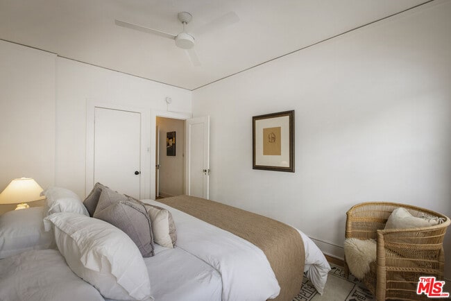 Building Photo - 4405 Clarissa Ave