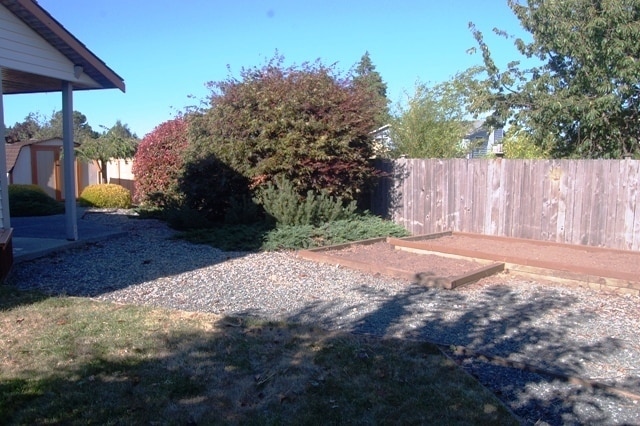 Building Photo - Charming & Updated 3-Bedroom Home