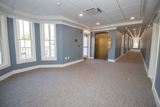 Building Photo - Historic Elegance Meets Modern Luxury – 2 Bed / 2 Bath Apartment in Downtown Columbia