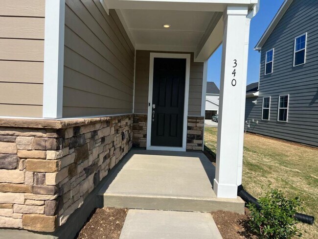 Building Photo - 409 Cresting Wave Dr