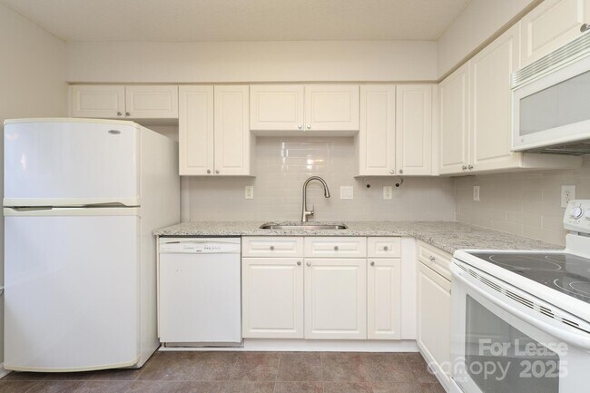 Building Photo - 4263 Melrose Club Dr