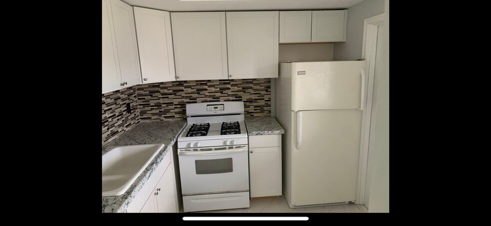 Building Photo - 6720 Arbor Dr