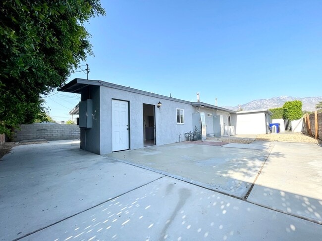 Building Photo - 31890 Avenida La Paloma