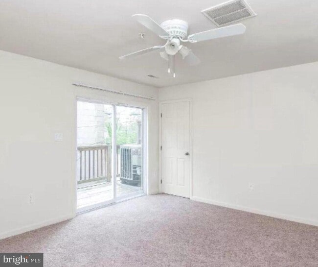 Building Photo - 5237 Crowson Ave