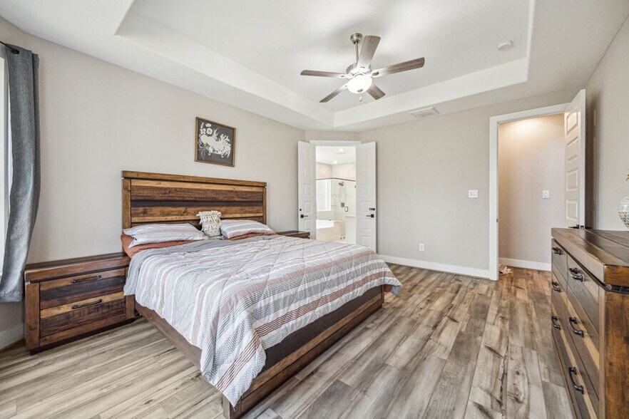 Building Photo - 17547 Harper's Way