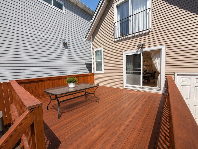 Building Photo - 3914 N Mozart St