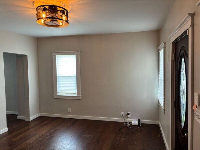 Building Photo - 33 S Princeton Ave