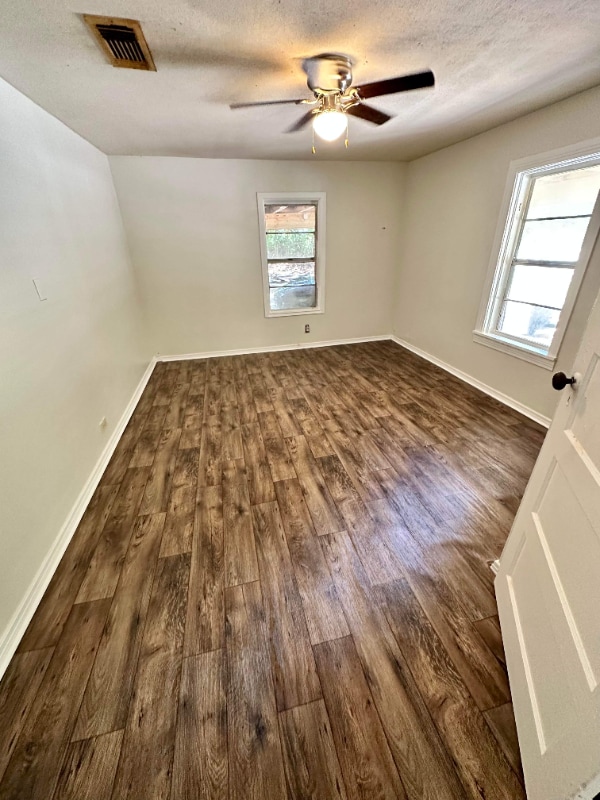 Building Photo - 1003 Zavalla St