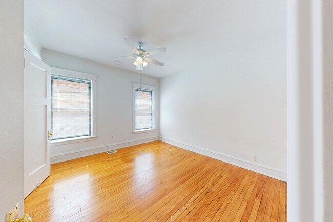 Floorplan - 5218-5220 S. Kimbark Avenue