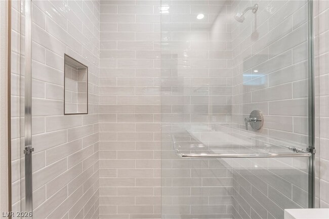 Building Photo - 667 Grey Saker St