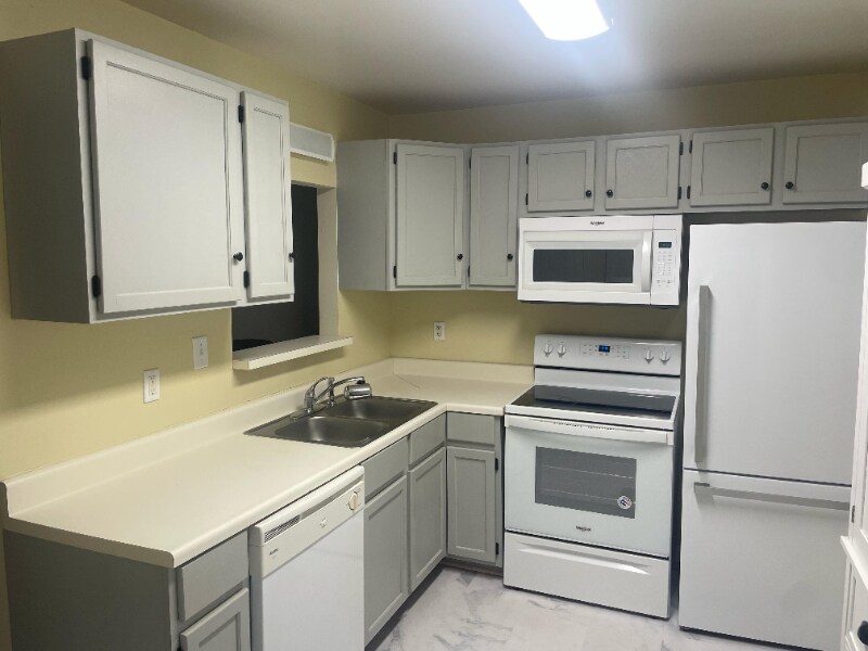 Building Photo - 623 Whitehall Rd