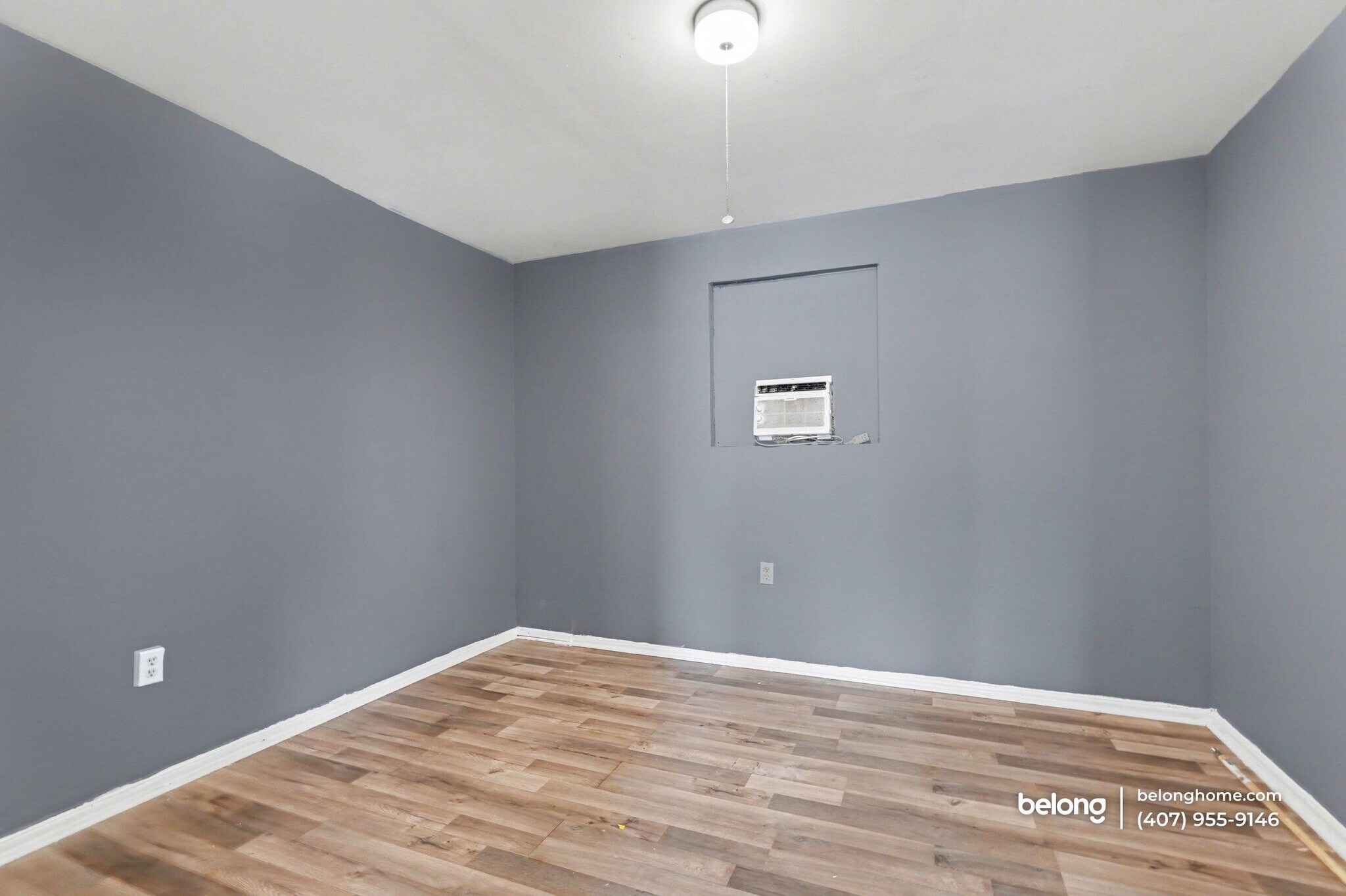 Building Photo - 865 Canada St NE