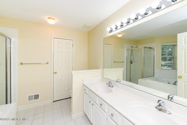 Building Photo - 133 Ironwood Ct