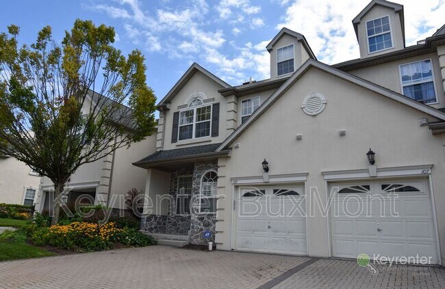 Primary Photo - 109 Meadow View Ln