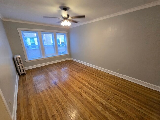 Building Photo - 4826 N Avers Ave