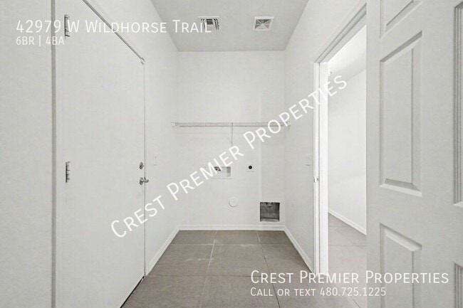 Building Photo - 42979 W Wild Horse Trail