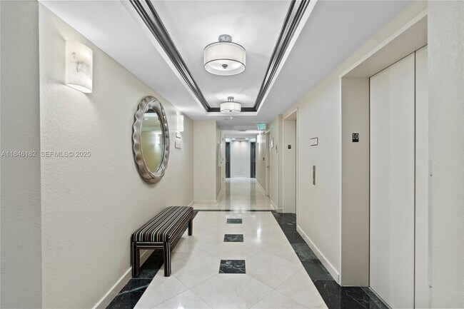 Building Photo - 3598 Yacht Club Dr