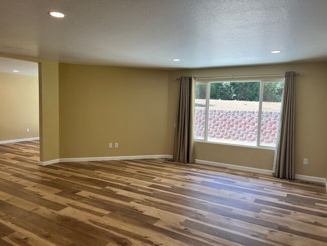 Building Photo - Newly remodeled three bedroom, two bath home - Available Late May