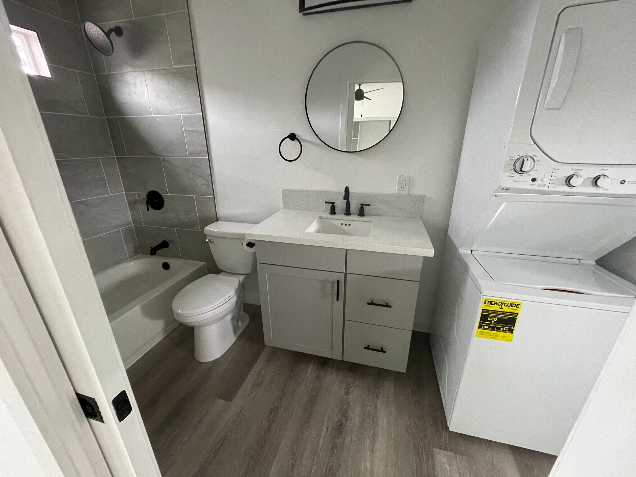 Building Photo - 1077 Connecticut St