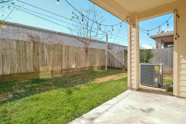 Building Photo - 9405 Blalock Tree Ct