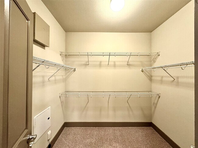 Building Photo - 2033 S Gessner Rd