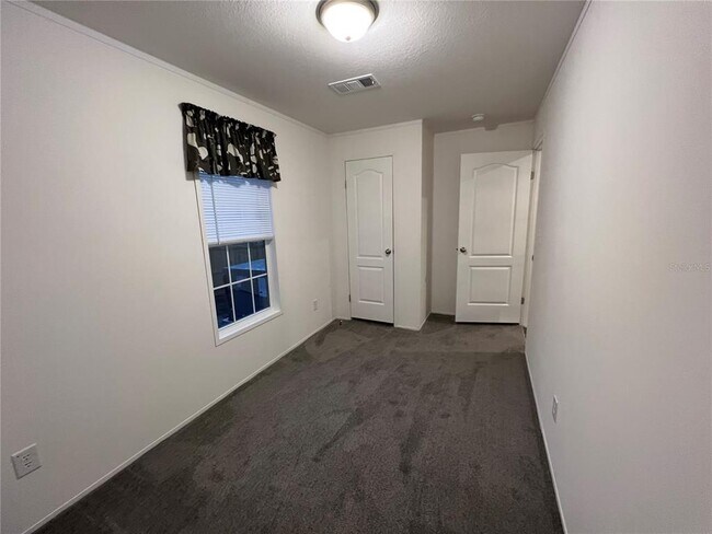 Building Photo - 39141 Bay Ave