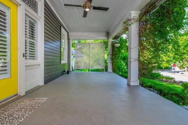 Building Photo - 242 Haralson Ave NE