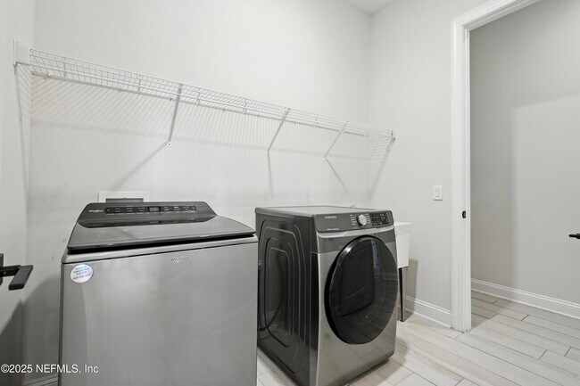 Building Photo - 480 Loosestrife Wy