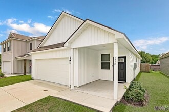 Building Photo - 910 Drago Dr