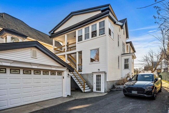 Building Photo - 26 Reservoir Ave