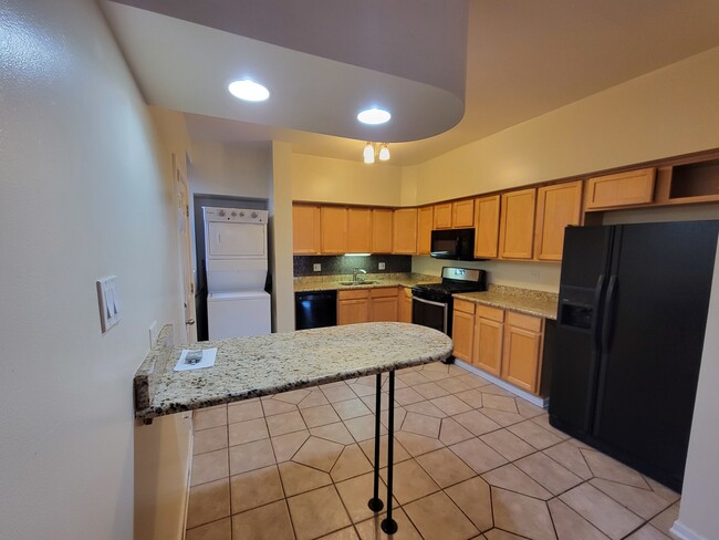 Building Photo - 7141 S Euclid Ave