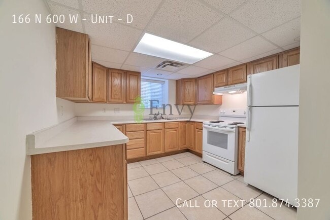 Building Photo - 166 N 600 W