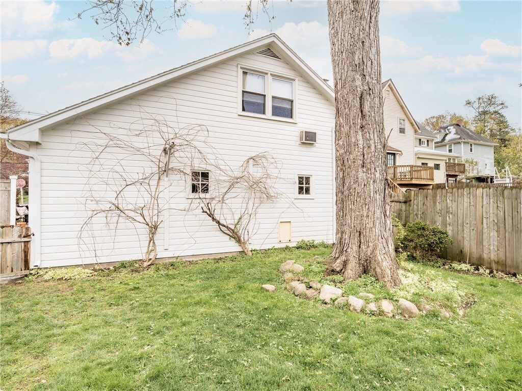 Side yard - 164 S Main St