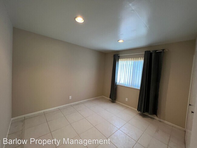 Building Photo - 5 br, 2.5 bath House - 2030 Marco Drive