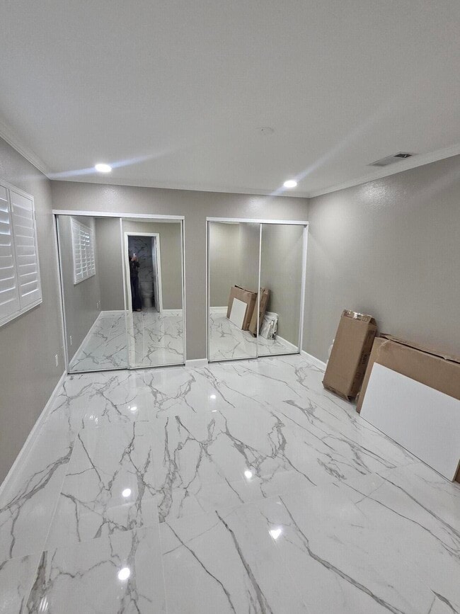 Building Photo - 52641 Avenida Martinez