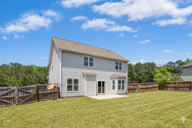 Building Photo - Charming and Freshly Updated Cul-de-Sac Home in Sanford!