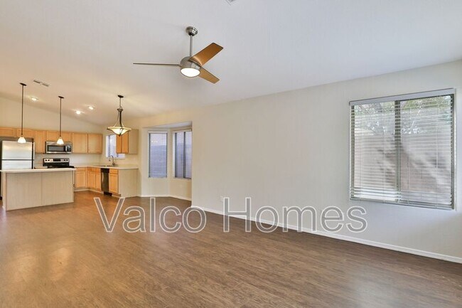 Building Photo - 6450 W Saddlehorn Rd