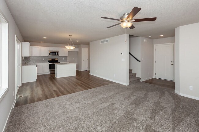 Building Photo - Prime Living: A Spacious Haven with Fenced Backyard in Ankeny