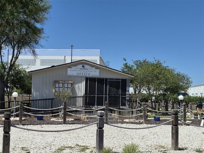 Building Photo - 3000 Clarcona Rd